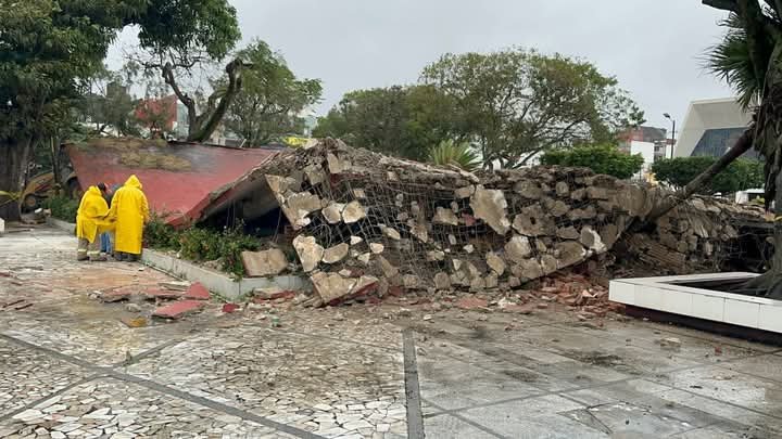 Demolición del Kiosko del Parque Independencia
