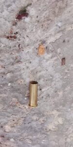 Atacan vivienda con bombas molotov en Mundo Nuevo; dejan manta con presunta adjudicación