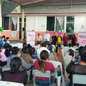 Acerca Gobierno de Coatzacoalcos ‘Apoyo Solidario Educativo’ a la escuela Tlacaélel