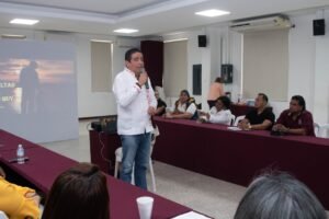 Impulsan red de directores para fortalecer bienestar estudiantil en Coatzacoalcos