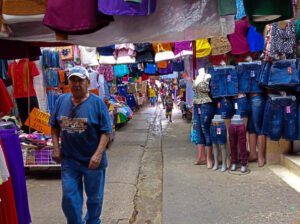 Gobierno de Minatitlán impulsa reordenamiento del comercio informal en el centro de la ciudad