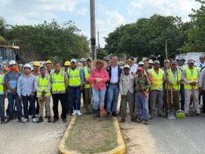 Ayuntamiento de Agua Dulce realiza jornada de embellecimiento urbano en Tonalá