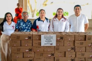 DIF Minatitlán entrega más de 62 mil apoyos alimentarios a estudiantes de nivel básico