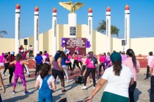Coatzacoalcos se activa con jornada de baile fitness por el Día Internacional de la Mujer