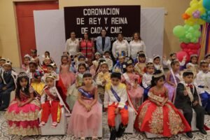 Presidenta del DIF Coatzacoalcos corona a 40 reinas y reyes infantiles de la Primavera 2026