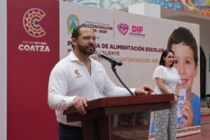 DIF Coatzacoalcos entrega casi 4 mil desayunos calientes a estudiantes de zonas rurales