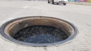 CMAS Coatzacoalcos advierte sobre consecuencias de tirar basura en el alcantarillado