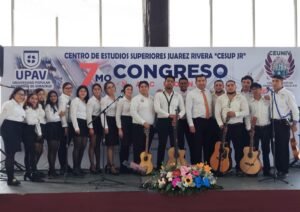Estudiantes de UPAV representarán a Coatzacoalcos en concurso nacional de rondallas