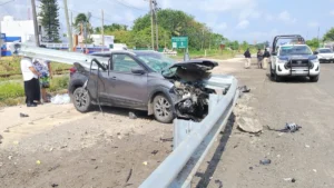Fuerte accidente en la Coatzacoalcos-Villahermosa deja un lesionado grave