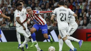 Real Madrid remonta y vence 3-2 al Atlético en un derbi de alta tensión