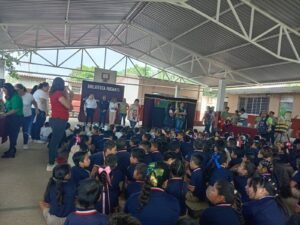 Biblioteca Rodante lleva cultura y lectura a la colonia López Mateos en Coatzacoalcos