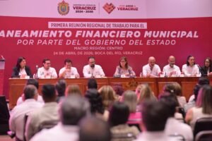 Anuncian estrategia para sanear finanzas municipales en Veracruz