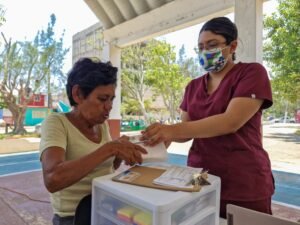 Unidad Médica Móvil de Pemex brinda atención gratuita en Villa Allende y zonas aledañas