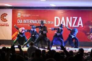 Coatzacoalcos celebra el Día Internacional de la Danza con maratón artístico