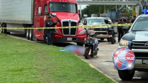 Ejecutan a joven de un disparo en la cabeza en Cosoleacaque
