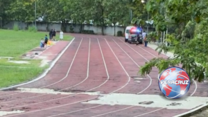 Hombre fallece mientras realizaba ejercicio en unidad deportiva de Minatitlán