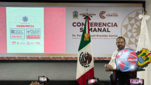 Pide alcalde de Coatzacoalcos no abordar taxis sin placas tras asalto a familia