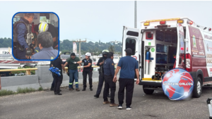 Salvan a joven antes de caer de un puente en Coatzacoalcos